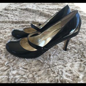 Steve Madden Black Loucee 3” heels-7.5